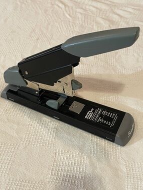 Swingline Gray & Black Durable Heavy-Duty 120 Page Stapler 11302